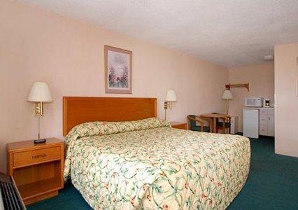 Knights Inn Elyria Oda fotoğraf