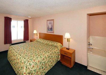 Knights Inn Elyria Oda fotoğraf