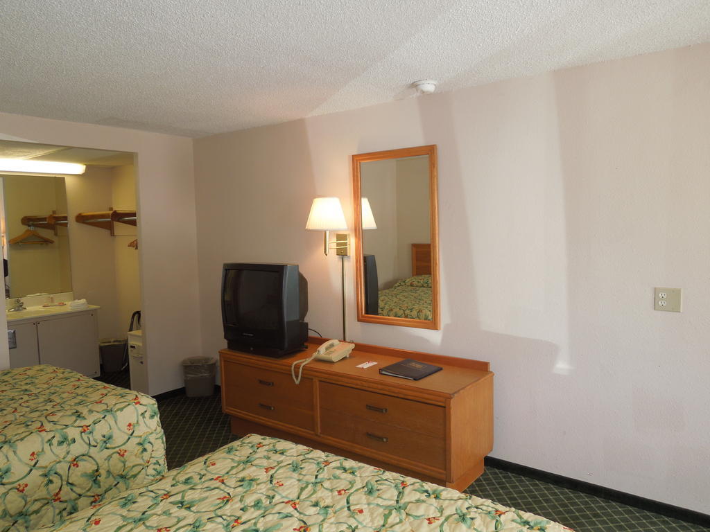 Knights Inn Elyria Dış mekan fotoğraf